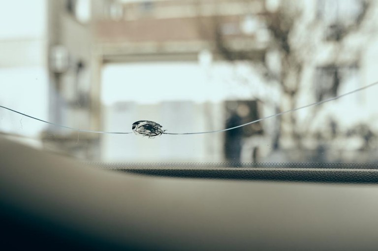 Réparer un pare-brise fissuré à Bout-du-Pont-de-Larn : mode d'emploi